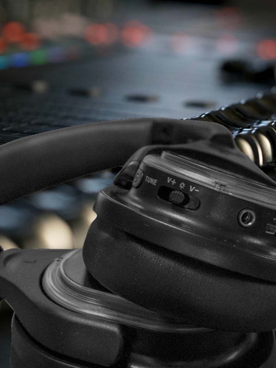 Silentsystem silent disco headphone rental