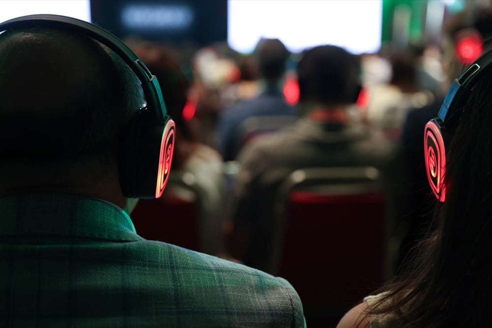 sx-839-silentsystem-conferenza-cuffie Silentsystem SX-839 headphones at a conference