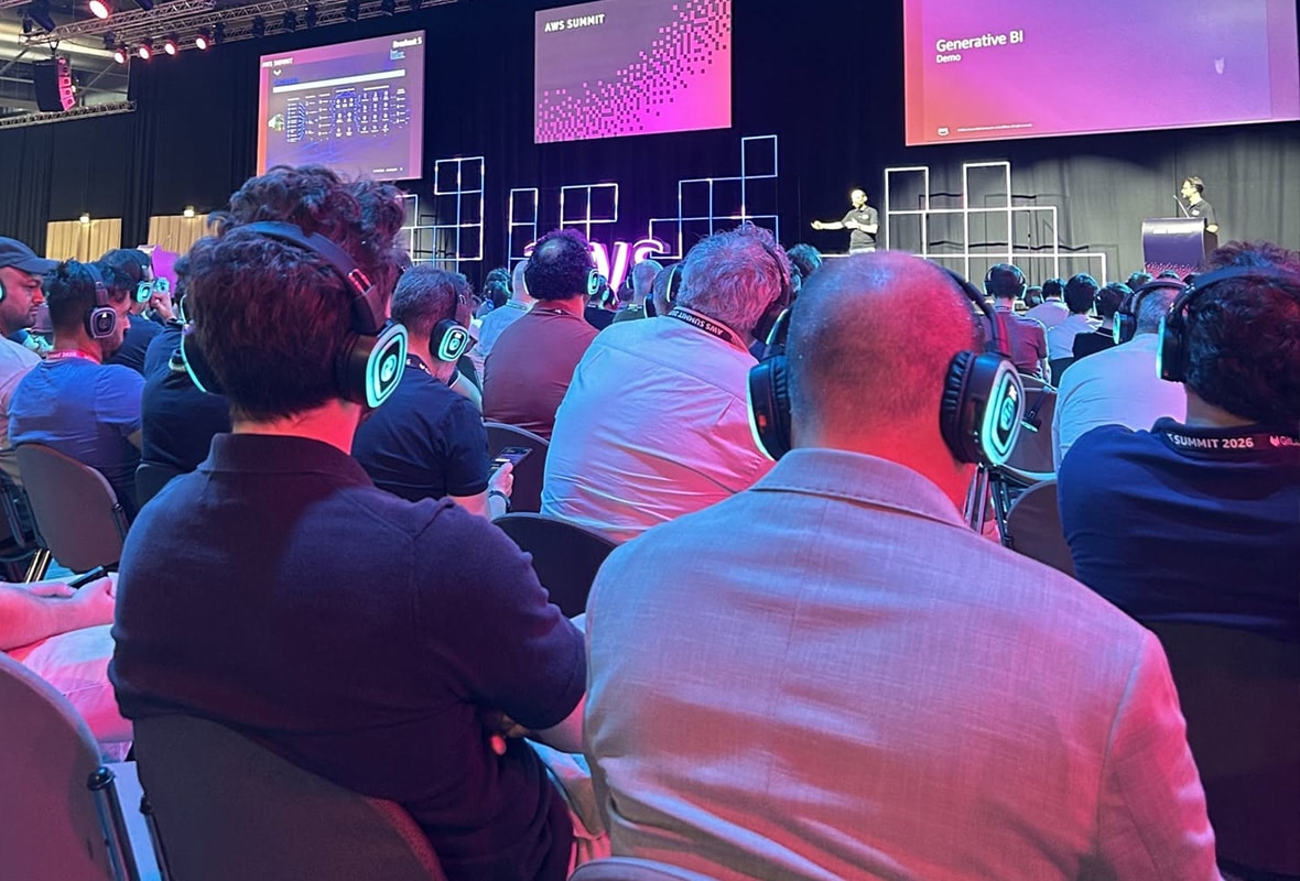 Cuffie multicanale conferenze AWS Summit Milano: Silentsystem multichannel RF audio system